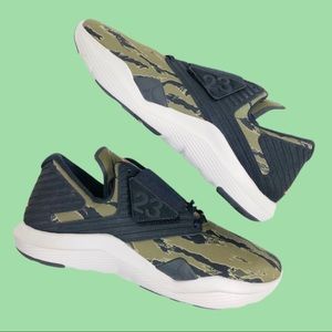 Jordan-Relentless olive infrared 23-black size 10